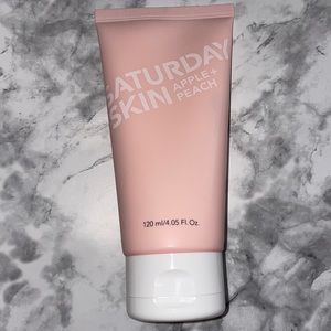 Saturday Skin Rise + Shine Gentle Cleanser. Apple + Peach